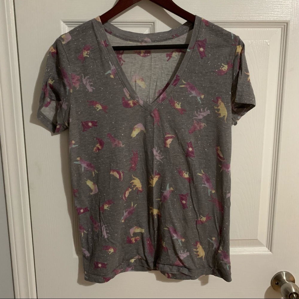 BDG Gray Short Sleeve V-Neck Tee with Pink, Yellow and Lavender Fox Print